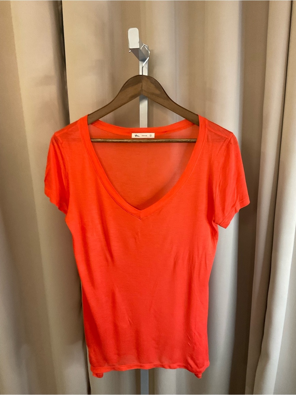 Mi Women's V-Neck Short Sleeve Top - Bright Coral